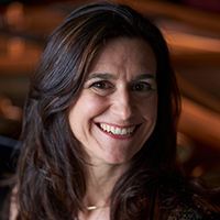 Yvonne Lang